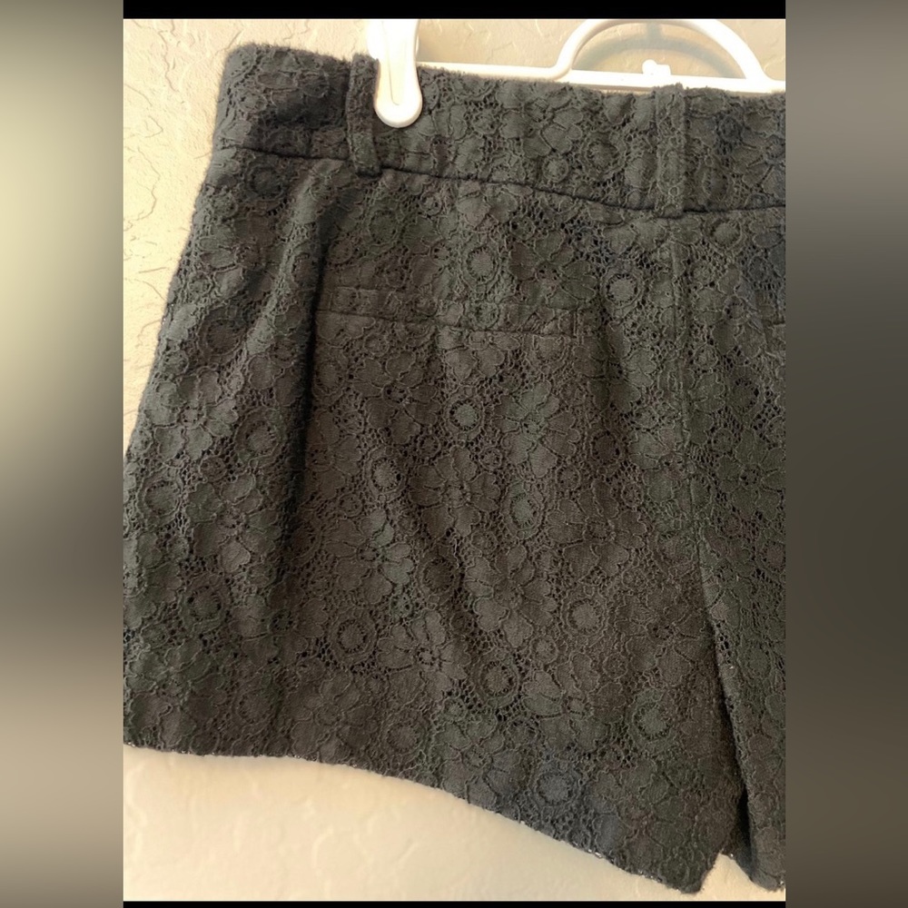 Ann Taylor LOFT black lace shorts size 4 - Picture 7 of 9